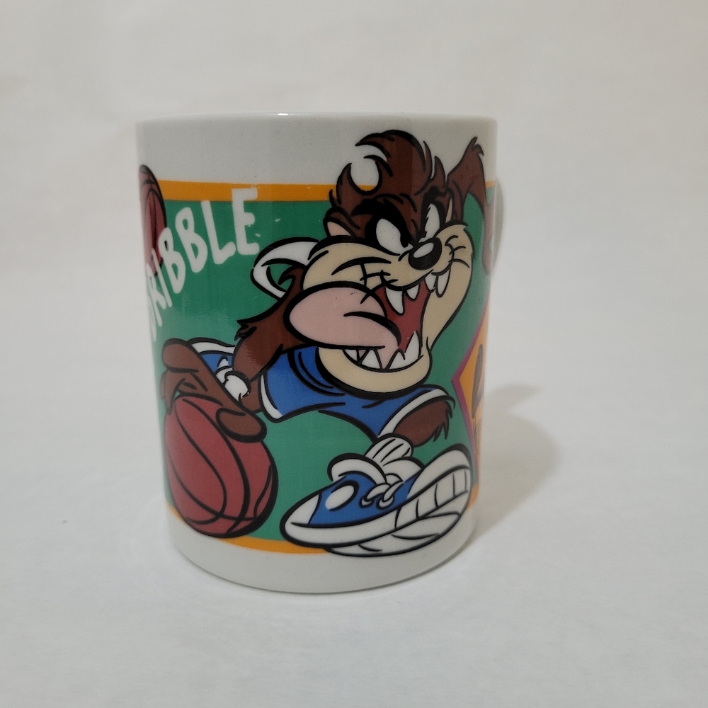 Vintage Warner Bros by Gibson Looney Tunes Taz Basketball "Dribble" Coffee Mug